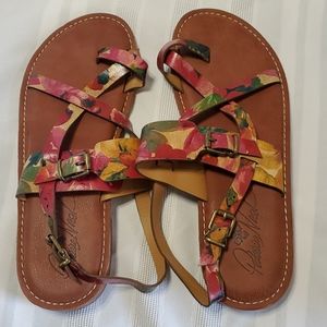 Patricia Nash size 9 multi color sandal